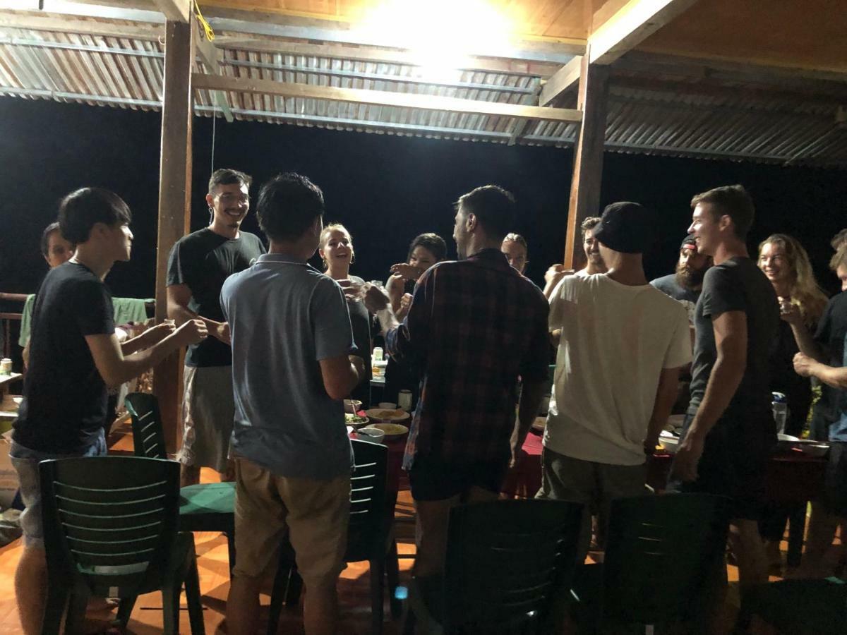 Tran Thuc Homestay-Ba Be Eksteriør billede